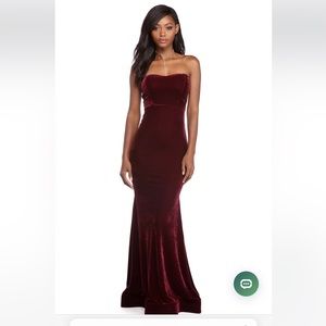 Burgundy Kimberly Velvet Sweetheart Dress